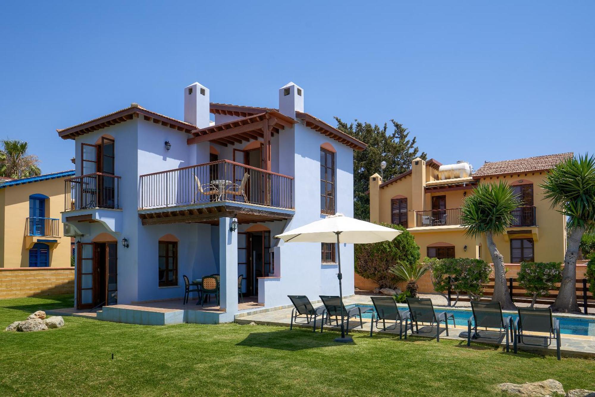 The Olympians Villas Polis Bagian luar foto