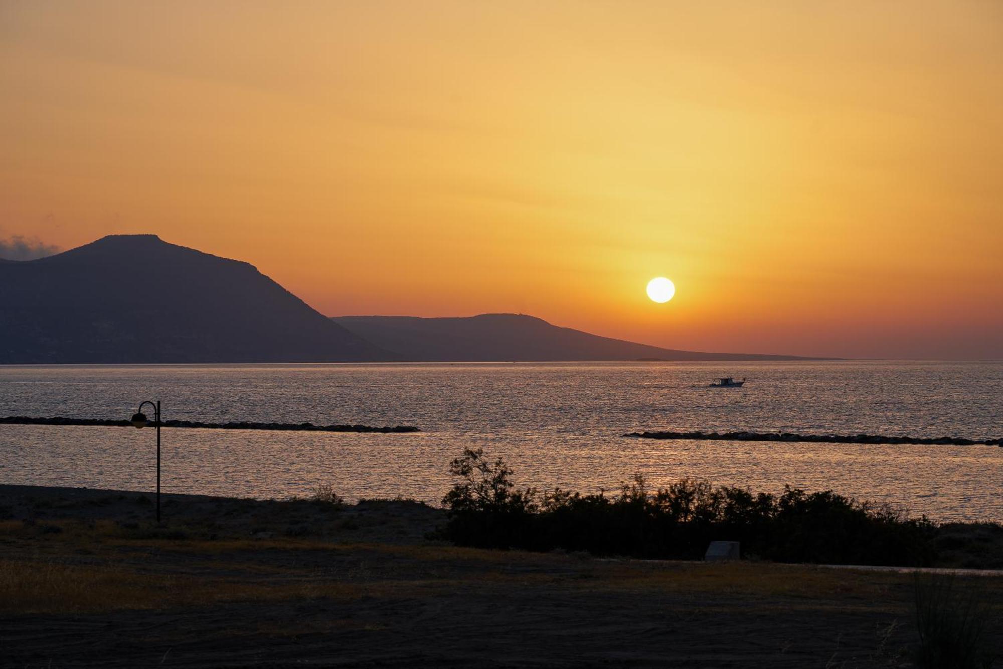 The Olympians Villas Polis Bagian luar foto