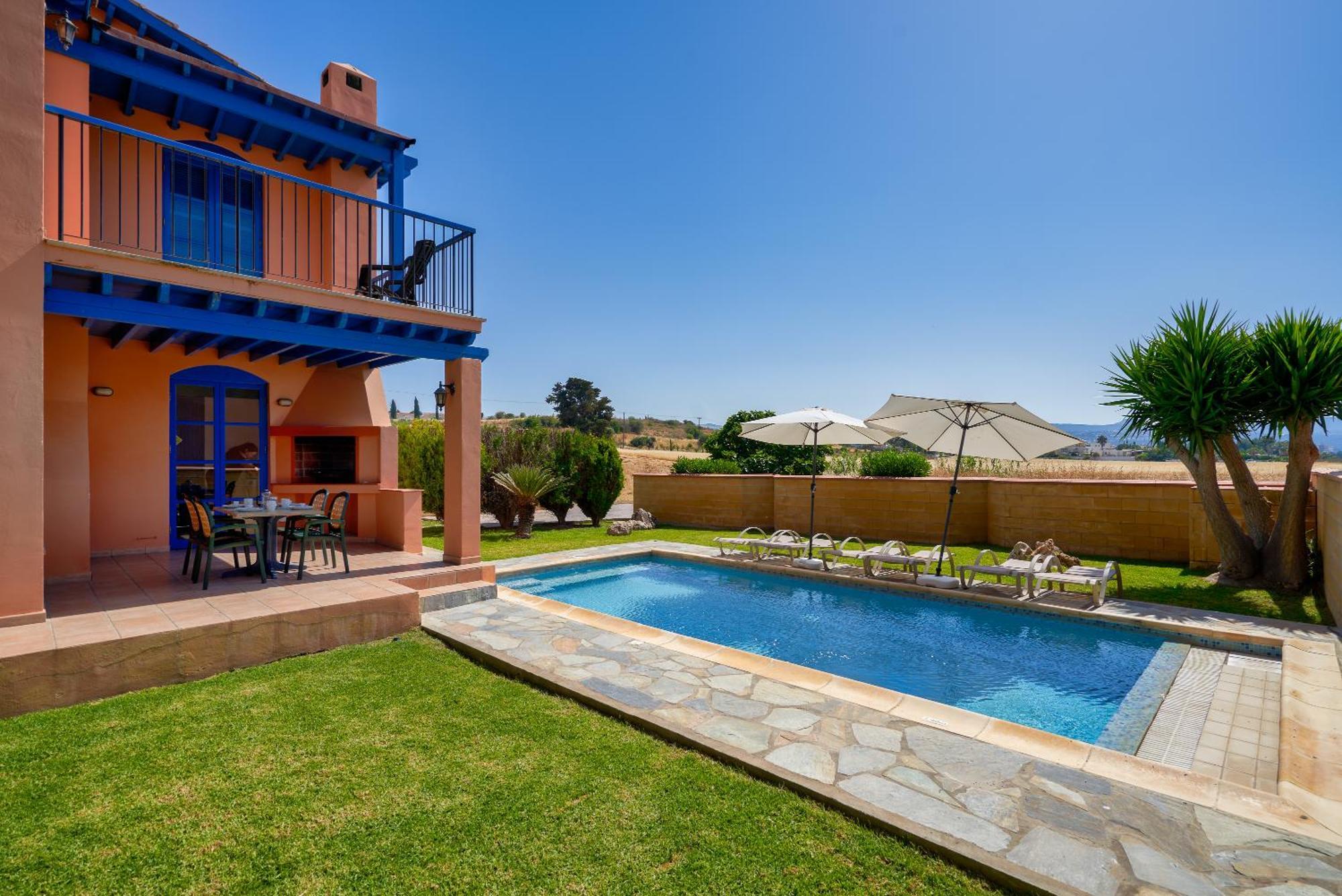 The Olympians Villas Polis Bagian luar foto