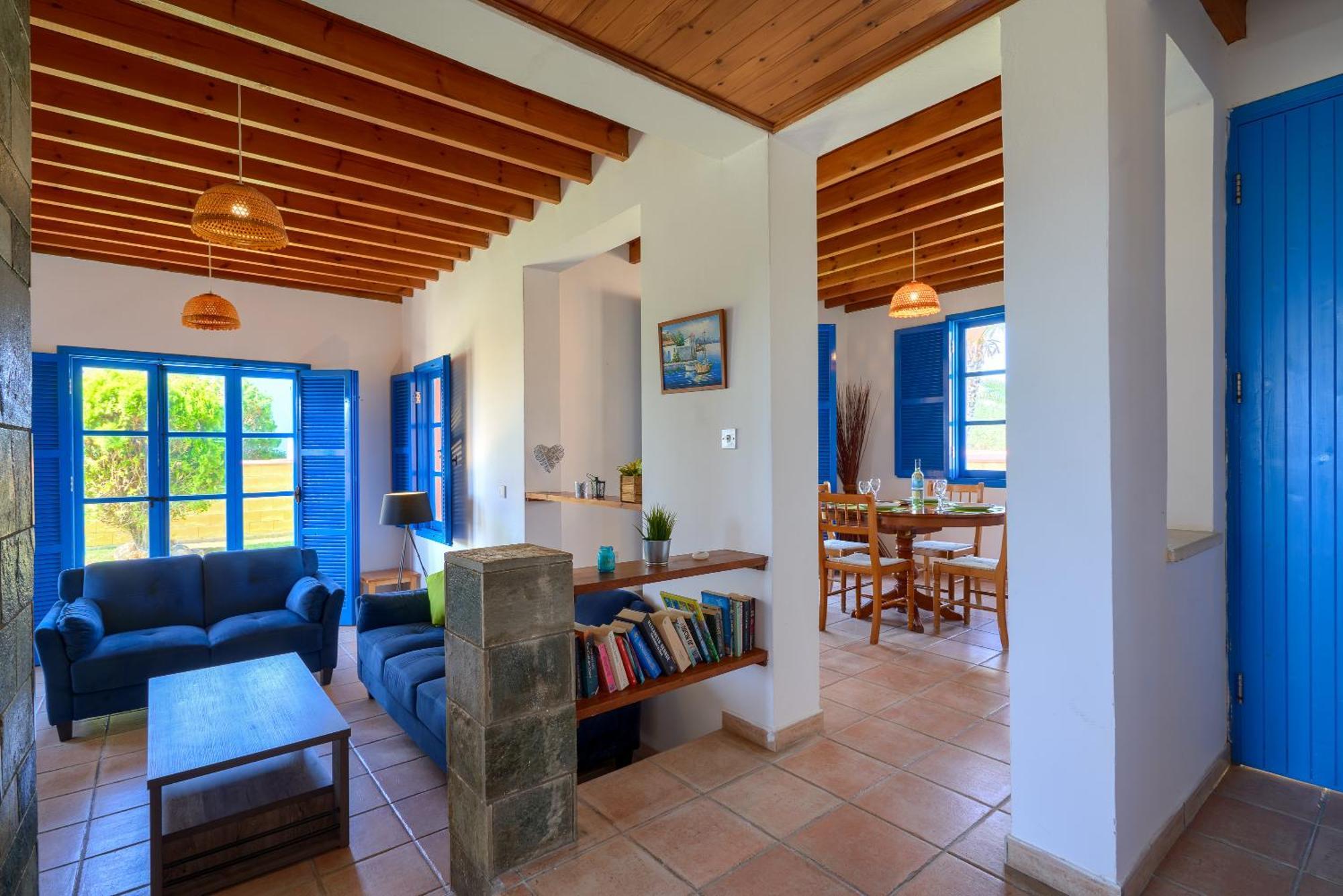 The Olympians Villas Polis Bagian luar foto