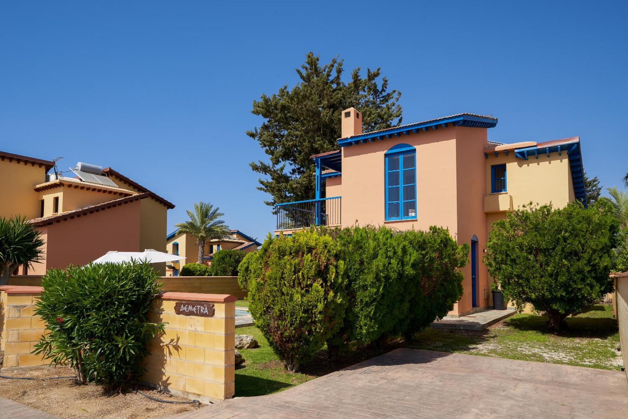 The Olympians Villas Polis Ruang foto
